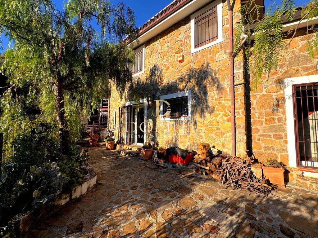 Villa a Ventimiglia in Frazione Verrandi - Foto 4