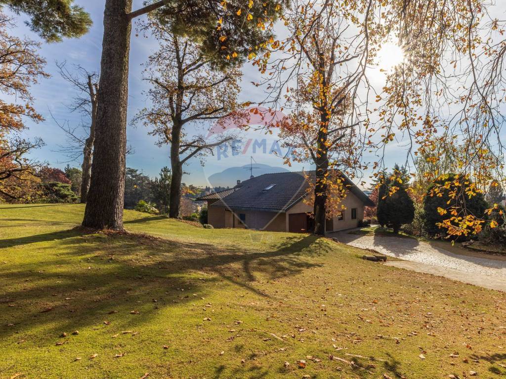 Villa a Venegono superiore in via g puccini, 8 - Foto 5