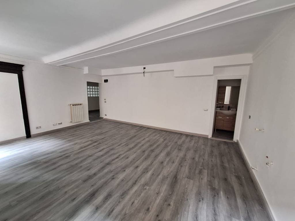 Appartamento a Genova in Via Benedetto Cairoli - Foto 4