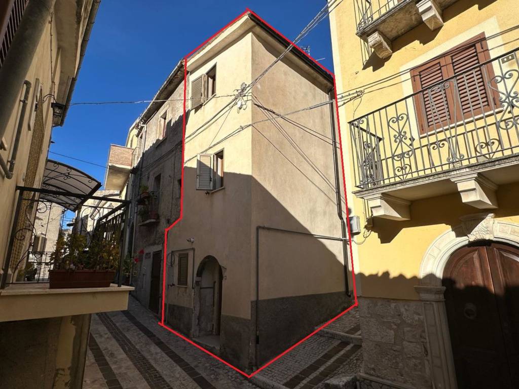 Casa indipendente a Caramanico terme in Via del Morrone - Foto 2