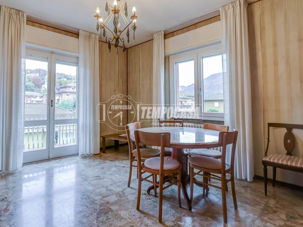 Appartamento a Luino in Via Bottacchi 11/a - Foto 2