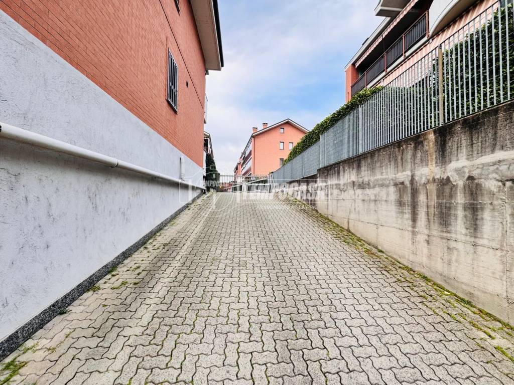 Box / garage a Settimo torinese in Via Alpi Graie - Foto 4