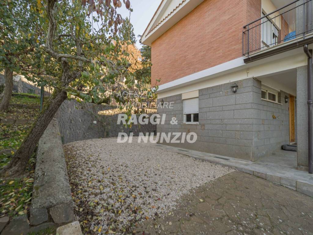 Appartamento a Monte porzio catone in VIa Formello - Foto 2
