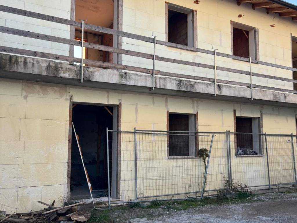 Appartamento a Montichiari in Via Tre Innocenti - Foto 2