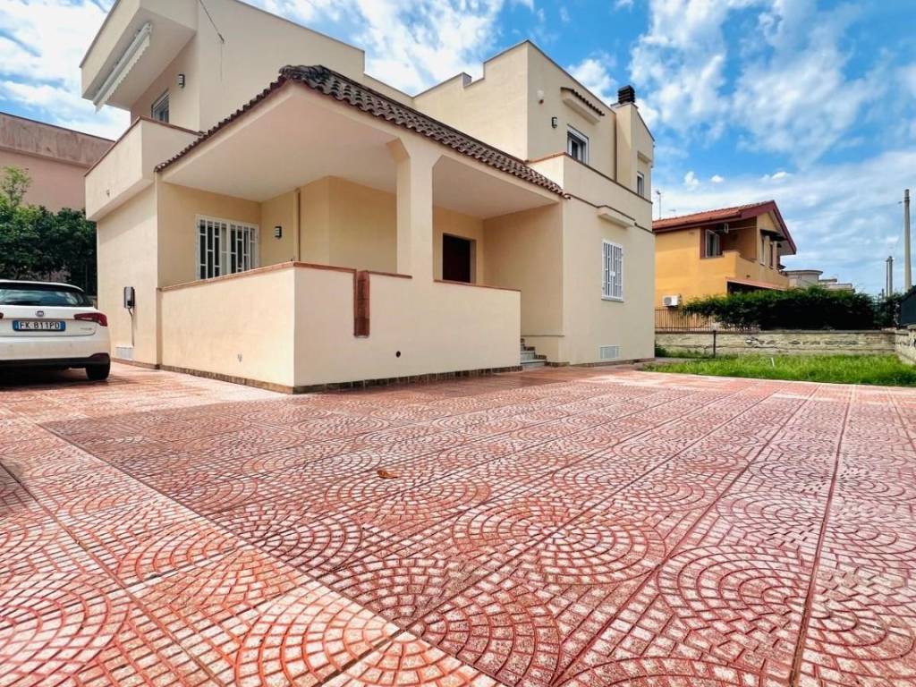 Villa a Giugliano in campania in Via Lago Patria - Foto 4