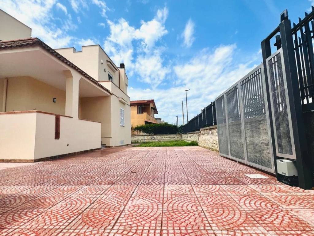 Villa a Giugliano in campania in Via Lago Patria - Foto 5