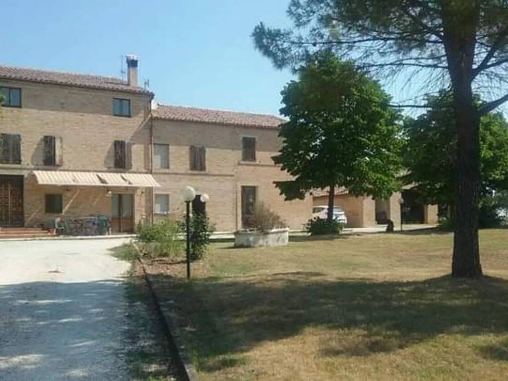 Villa a Treia in Contrada Pianciano - Foto 2
