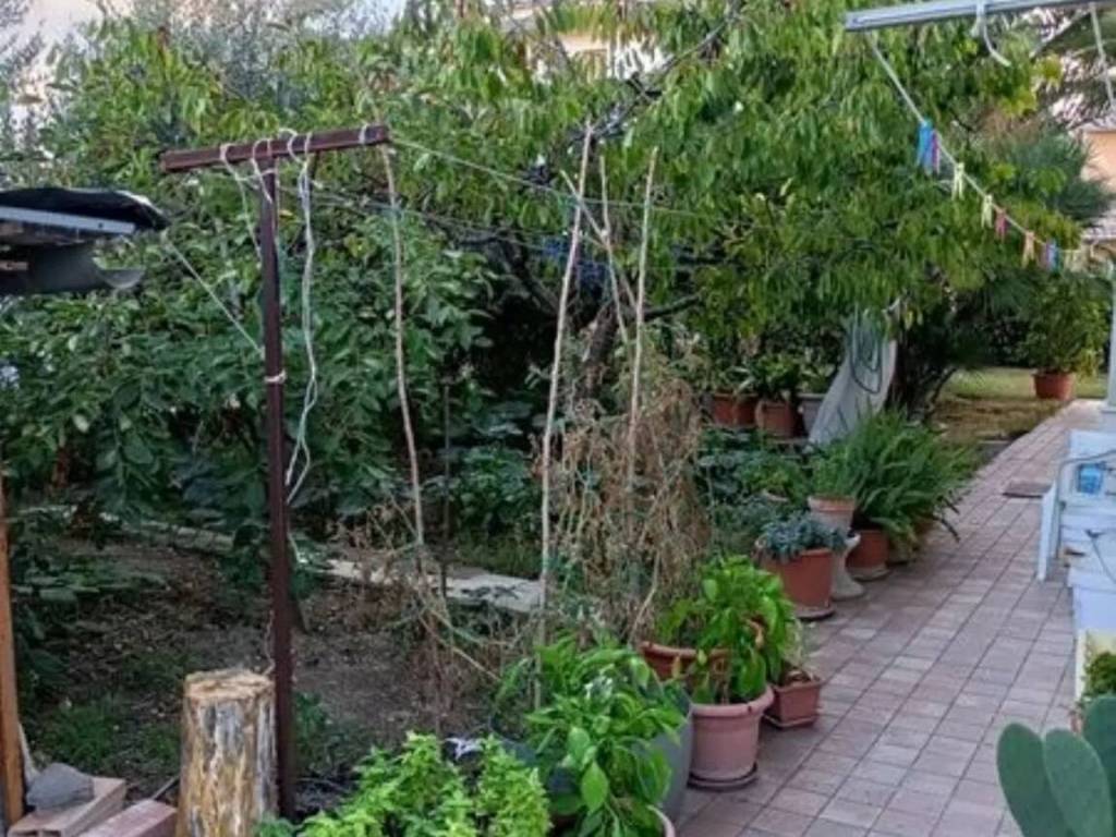 Villa a Appignano in Via Fratelli Falconi - Foto 4