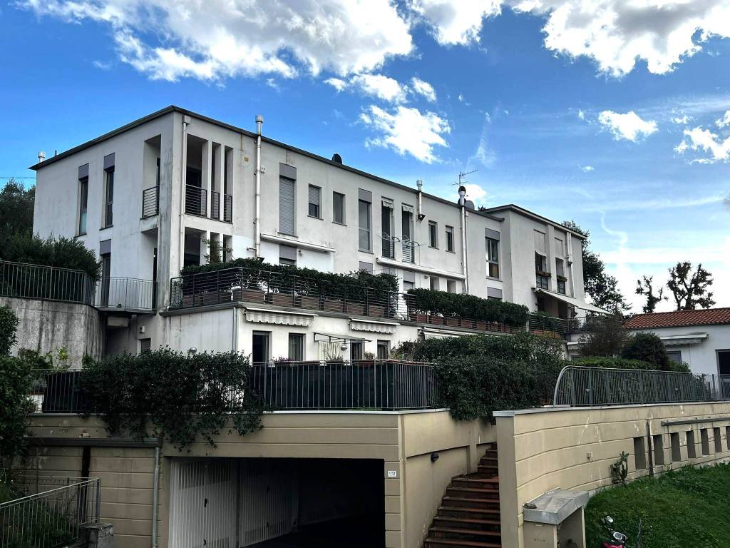 Appartamento a La spezia in Via Alberico Benedicenti, 17 - Foto 2