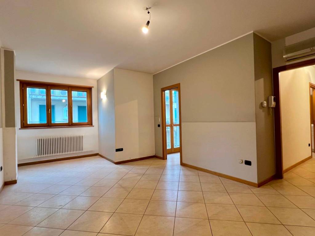 Appartamento a Sondrio in Via Trieste - Foto 4