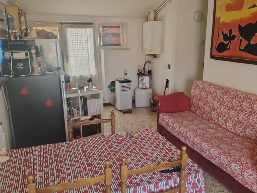 Appartamento a Brinzio in Via Vittorio Veneto, 14 - Foto 4