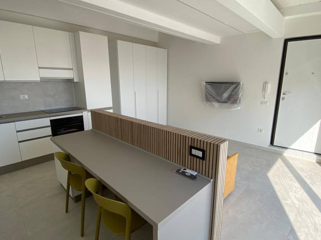 Appartamento a Crotone in Via Verdogne, 5 - Foto 2