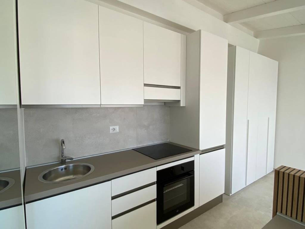 Appartamento a Crotone in Via Verdogne, 5 - Foto 4