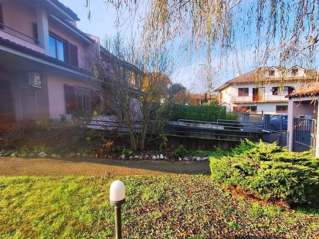 Villa a Travacò siccomario in Via Fratelli Cervi - Foto 2