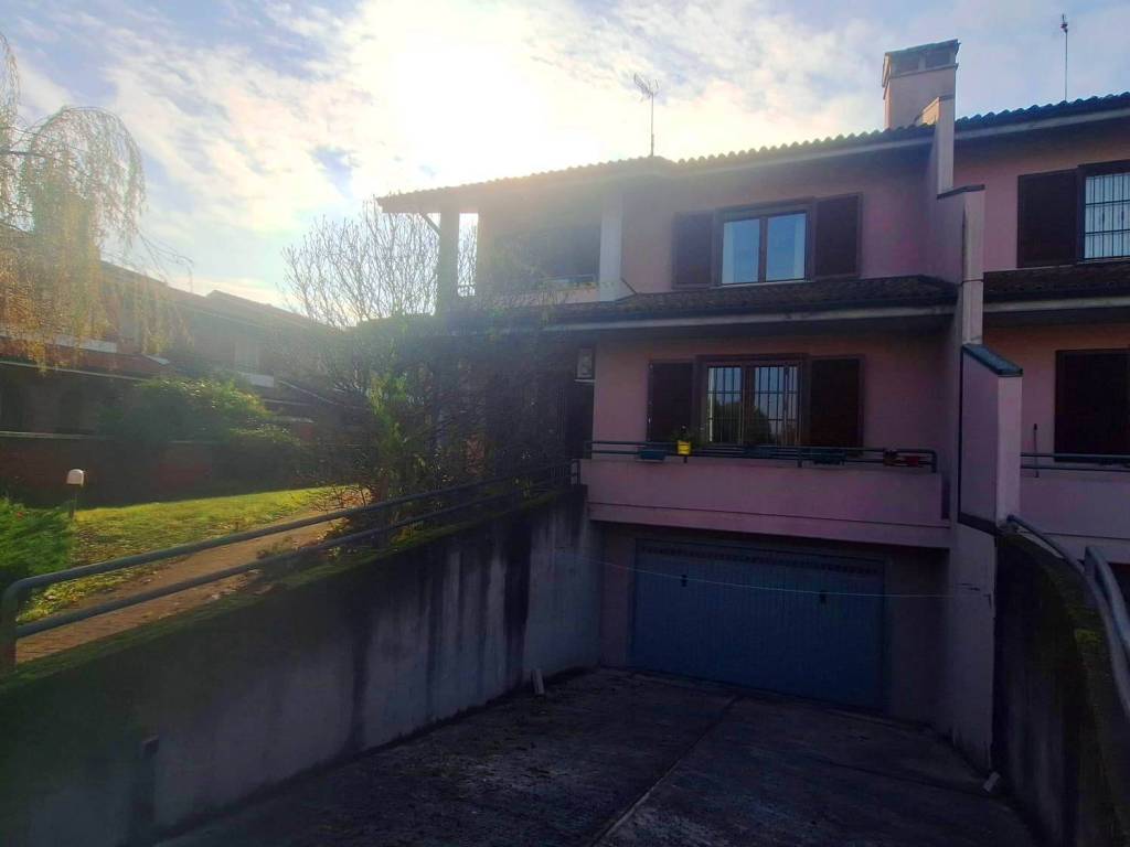 Villa a Travacò siccomario in Via Fratelli Cervi - Foto 3