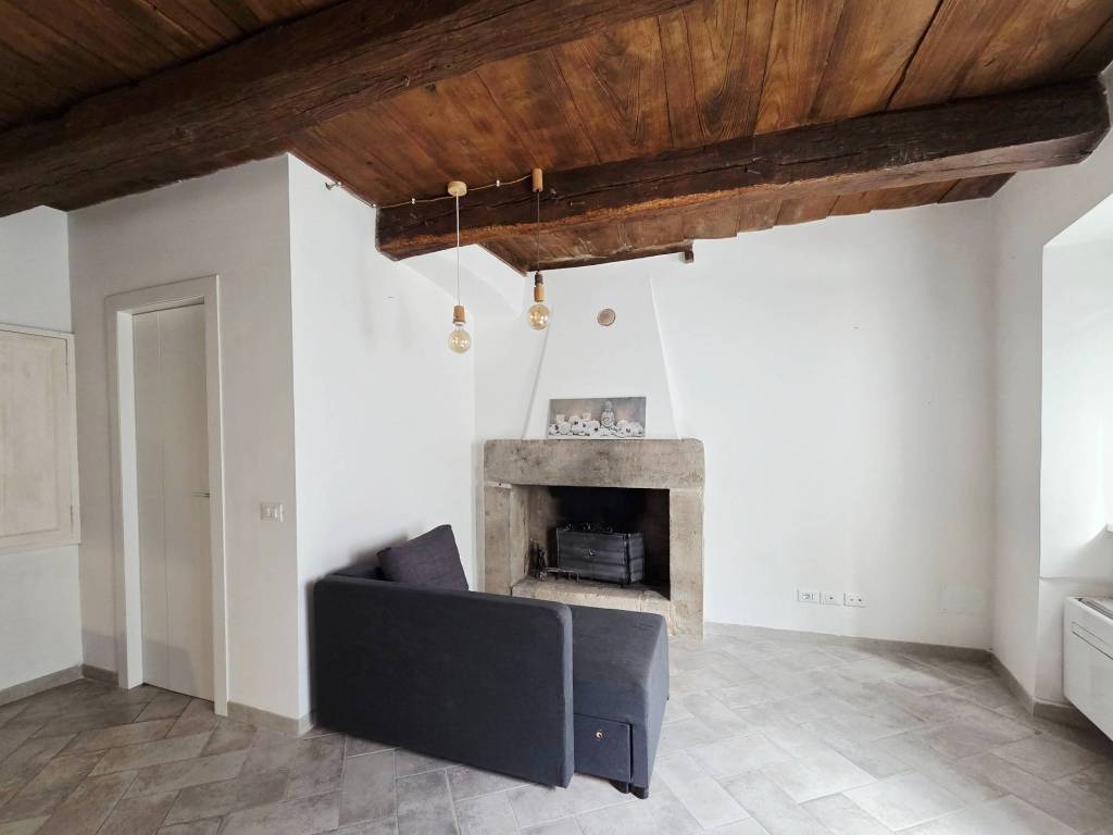 Appartamento a Oriolo romano in Via Borgo Giuseppe Garibaldi - Foto 2