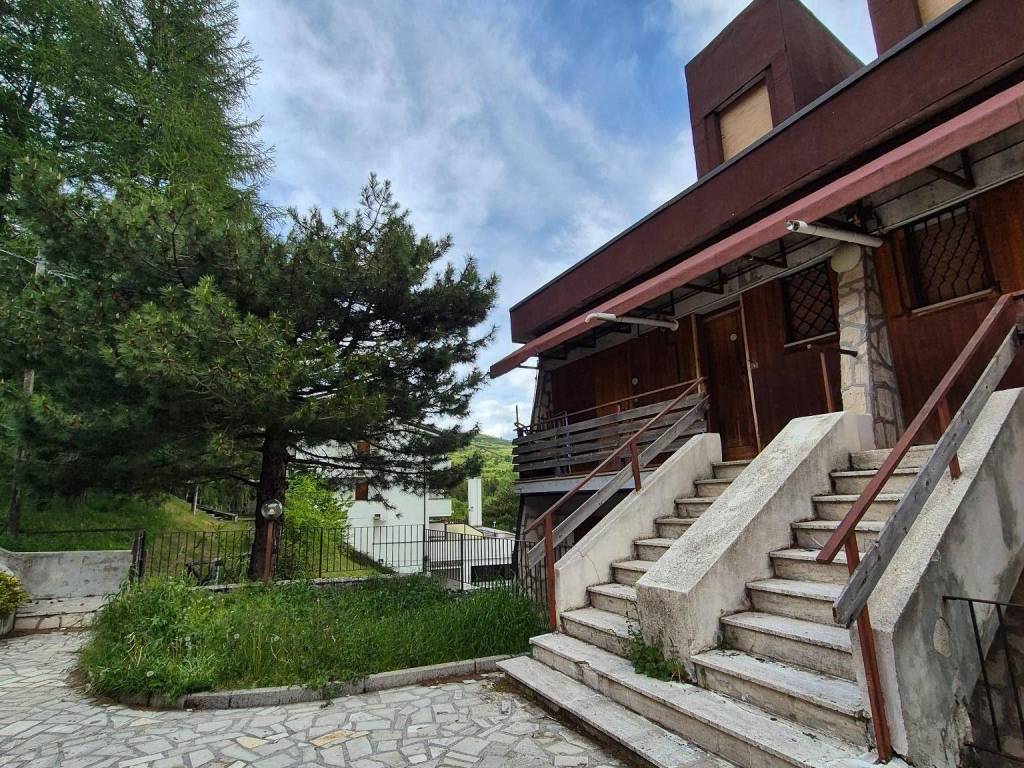 Appartamento a Rocca di cambio in Via Piccafarro - Foto 3