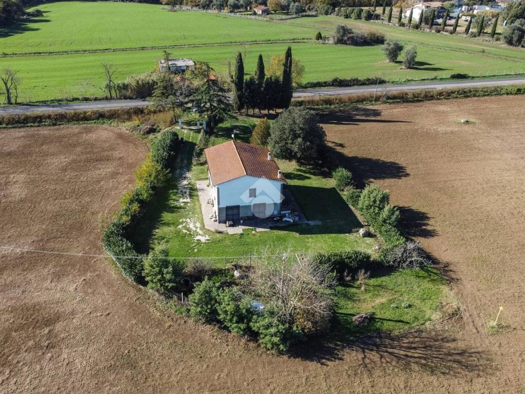 Casa indipendente a Viterbo in Strada Provinciale 23 della Vezza, 40 - Foto 2