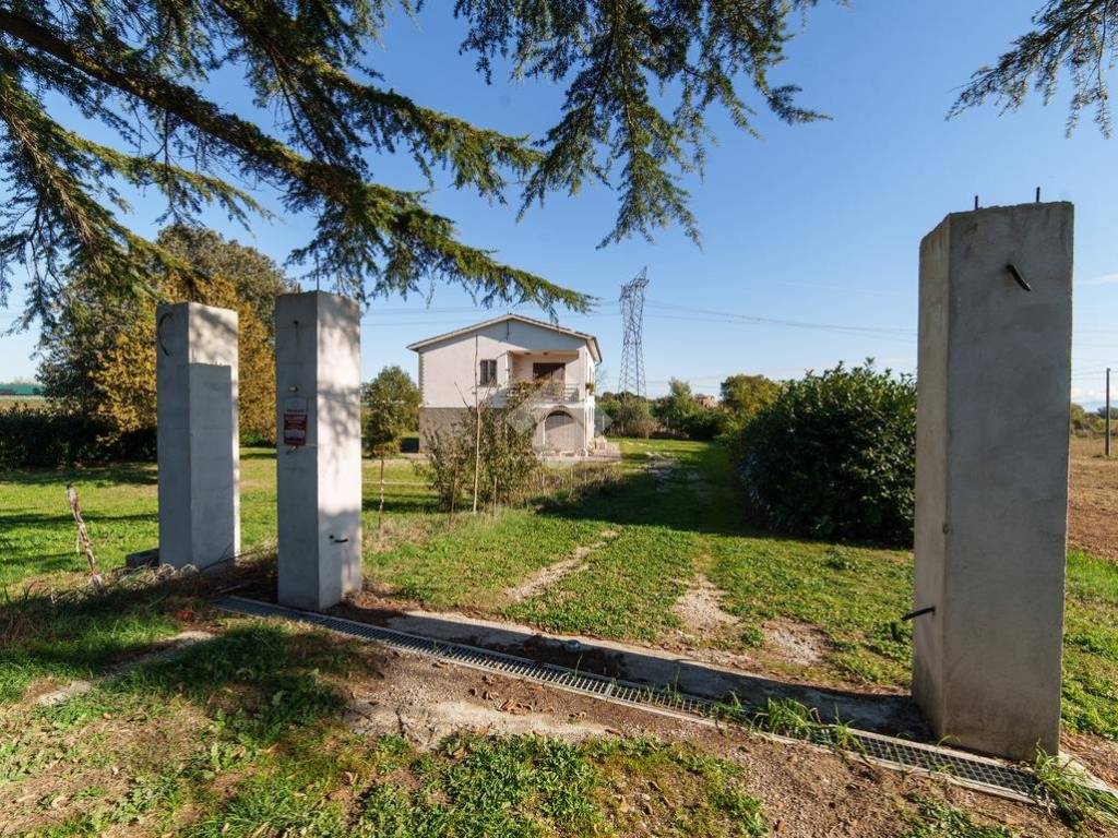 Casa indipendente a Viterbo in Strada Provinciale 23 della Vezza, 40 - Foto 4