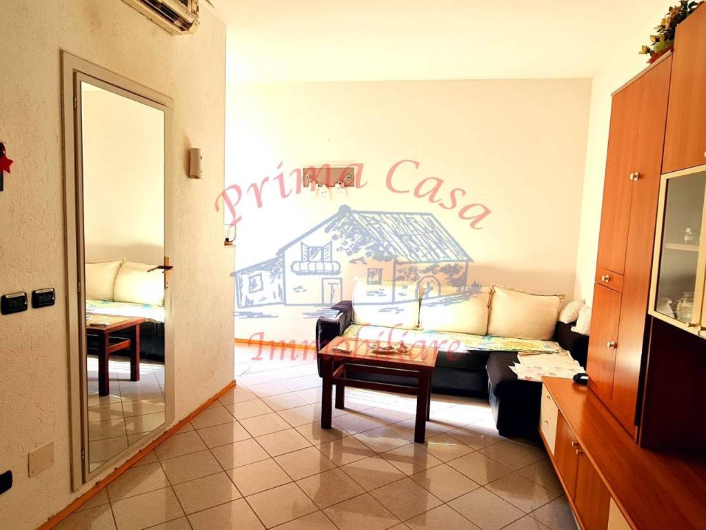 Appartamento a Castagnole delle lanze in Piazza San Bartolomeo, 2 - Foto 5