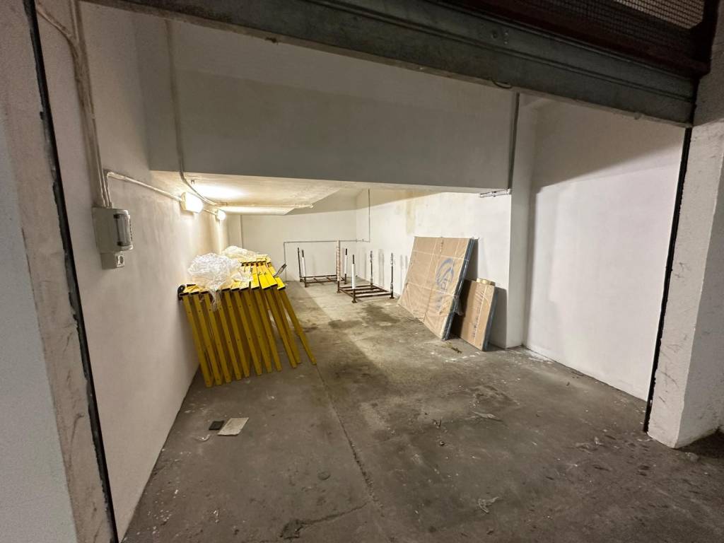 Box / garage a Genova in Via Donghi - Foto 4