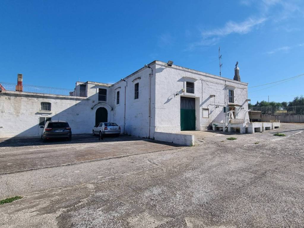 Palazzo / stabile a Matera in Strada Provinciale Matera Gravina - Foto 2
