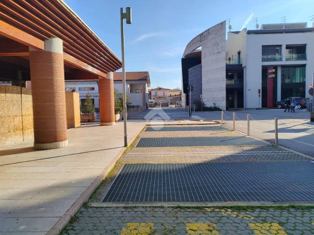 Immobile a Villafranca di verona in Piazza Villafranchetta, 1 - Foto 2