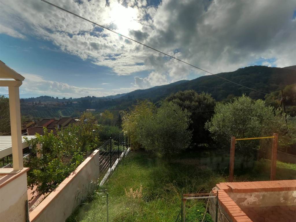 Casa indipendente a Collesalvetti in Via San Martino , 77 - Foto 2