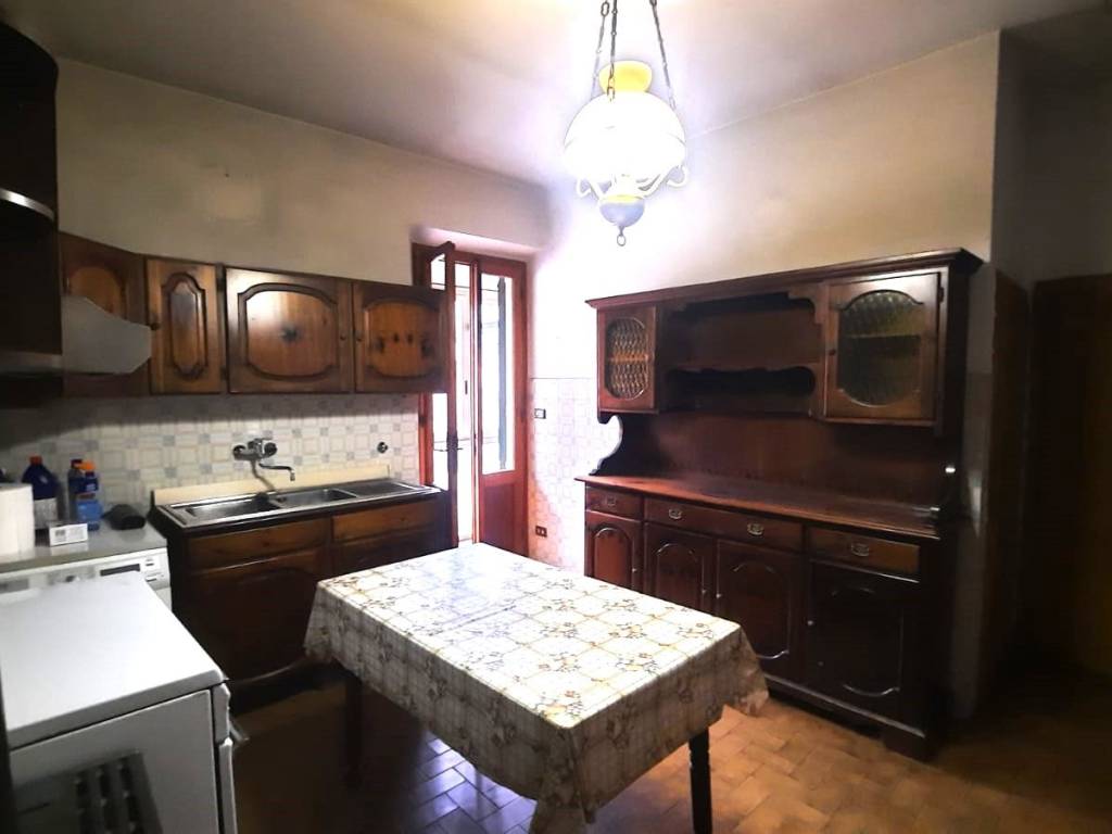 Appartamento a Vaiano in Piazza 1 Maggio - Foto 2