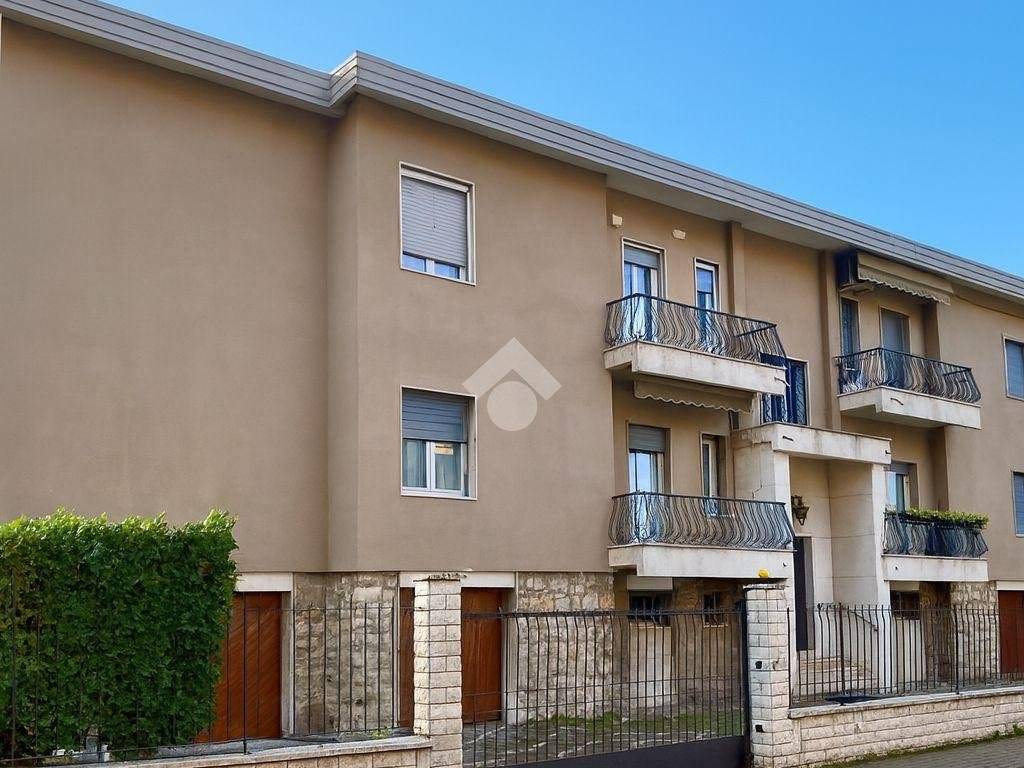 Appartamento a Brescia in Quartiere G.C Abba Via Nona, 1 - Foto 2