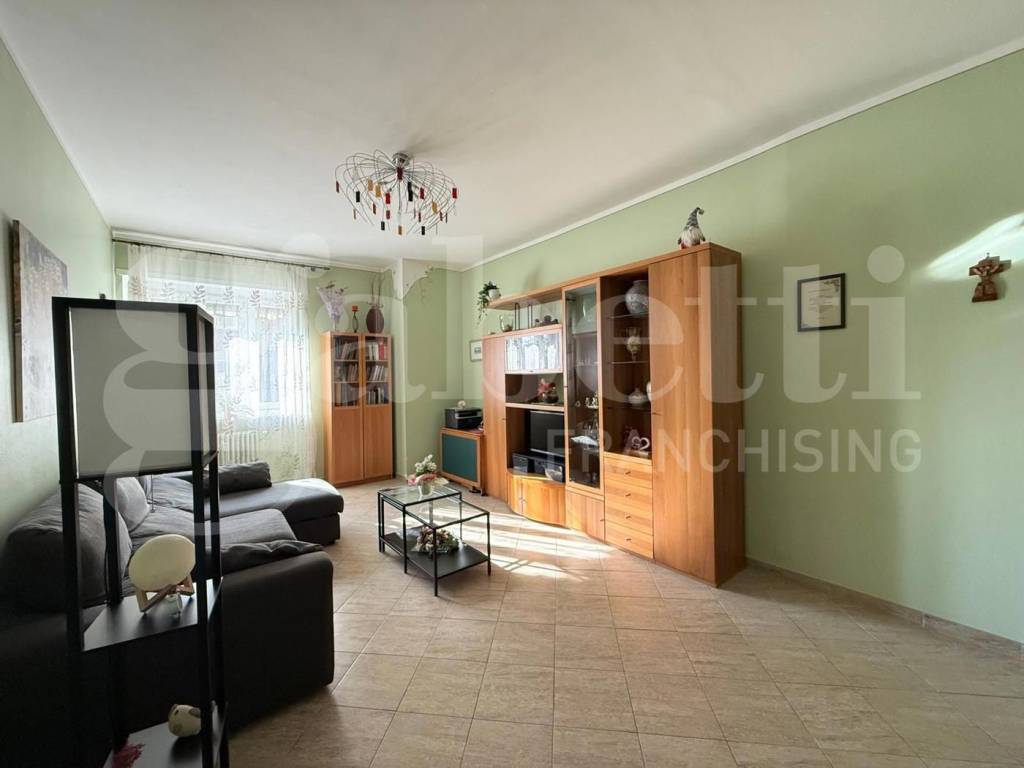 Appartamento a Grugliasco in via Scali - Foto 2