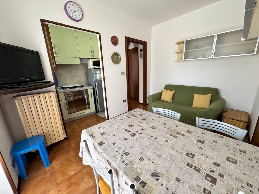 Appartamento a Torre pellice in via Arnaud, 24 - Foto 2