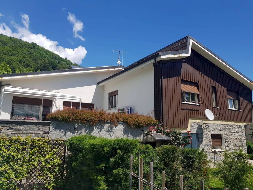 Villa a Torre pellice in viale Dante, 35 - Foto 5