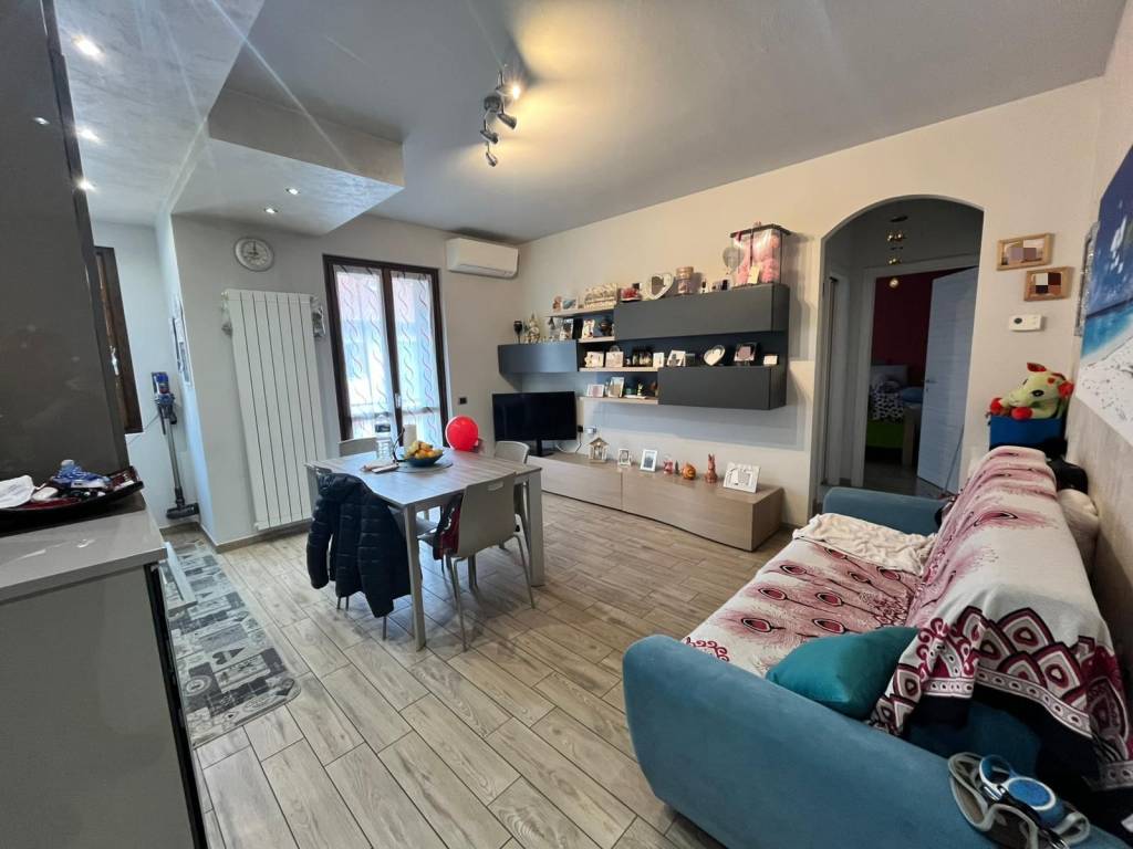 Appartamento a Solza in Piazza San Giorgio - Foto 2