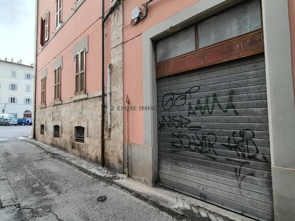 Box / garage a Ascoli piceno in VIA TORQUATO TASSO - Foto 3
