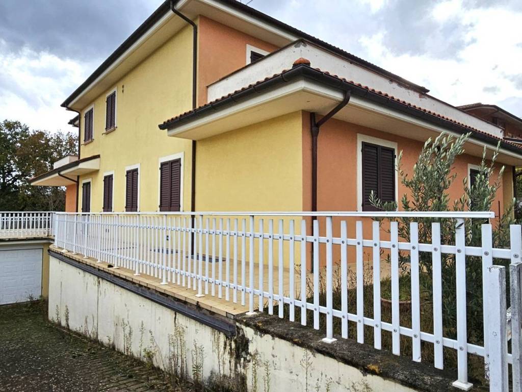 Appartamento a Matelica in Via Luigi Pirandello - Foto 2
