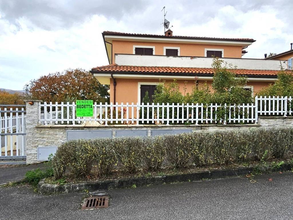 Appartamento a Matelica in Via Luigi Pirandello - Foto 4