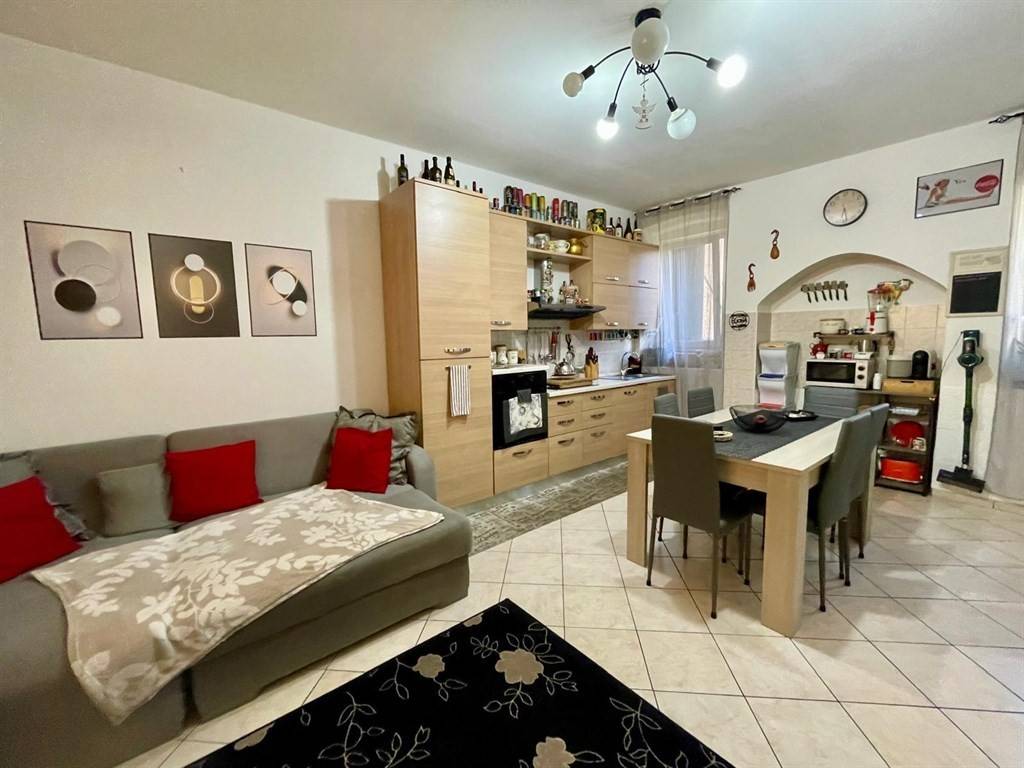 Appartamento a Daverio in Via Carletto Ferrari - Foto 4