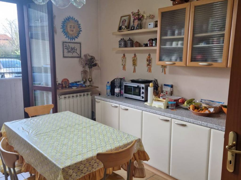 Appartamento a Monvalle in Via Trieste, 12 - Foto 3