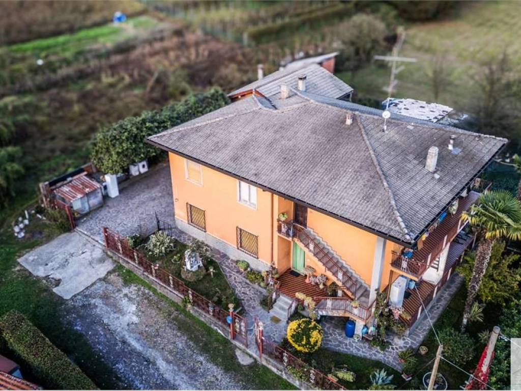 Casa indipendente a Ispra in Via Delle Motte, 117 - Foto 2