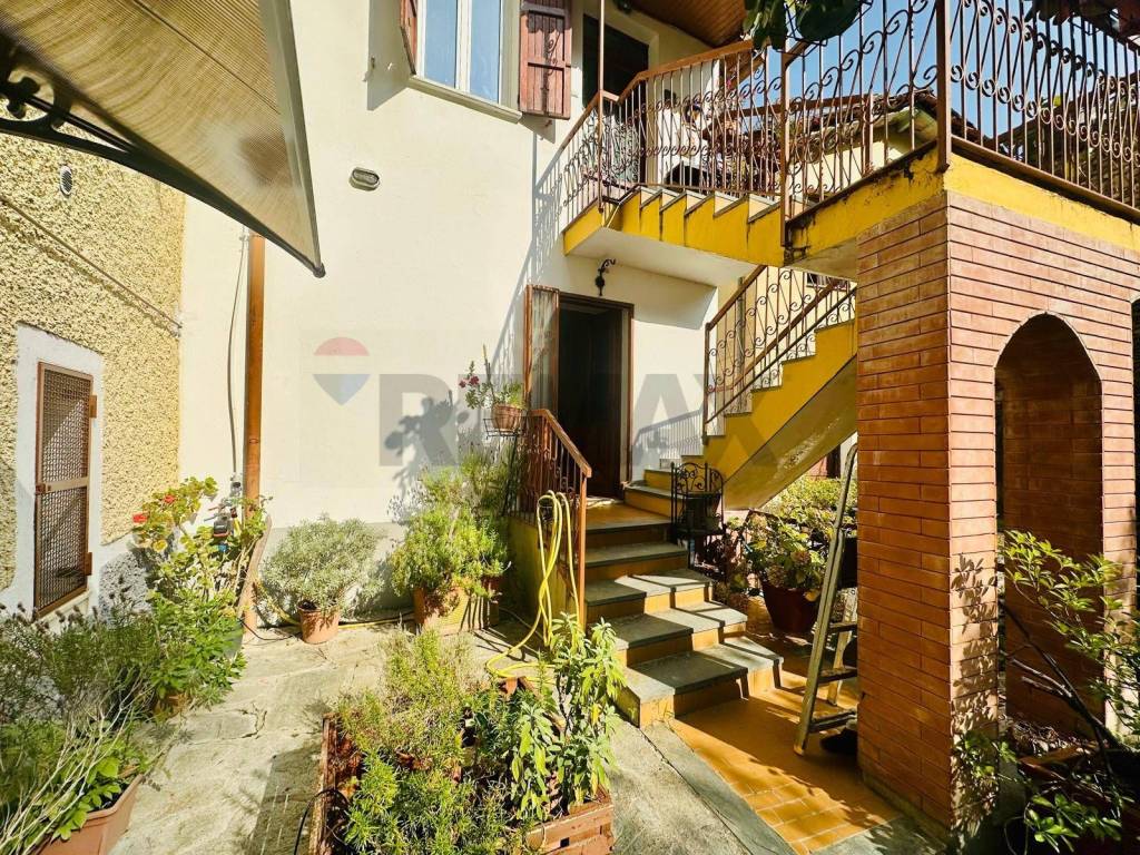 Appartamento a Rezzo - Foto 2