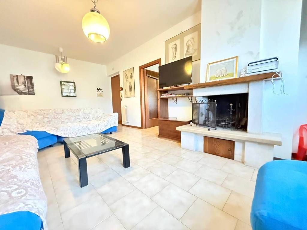 Appartamento a Cagli in Via Martiri della Resistenza - Foto 4