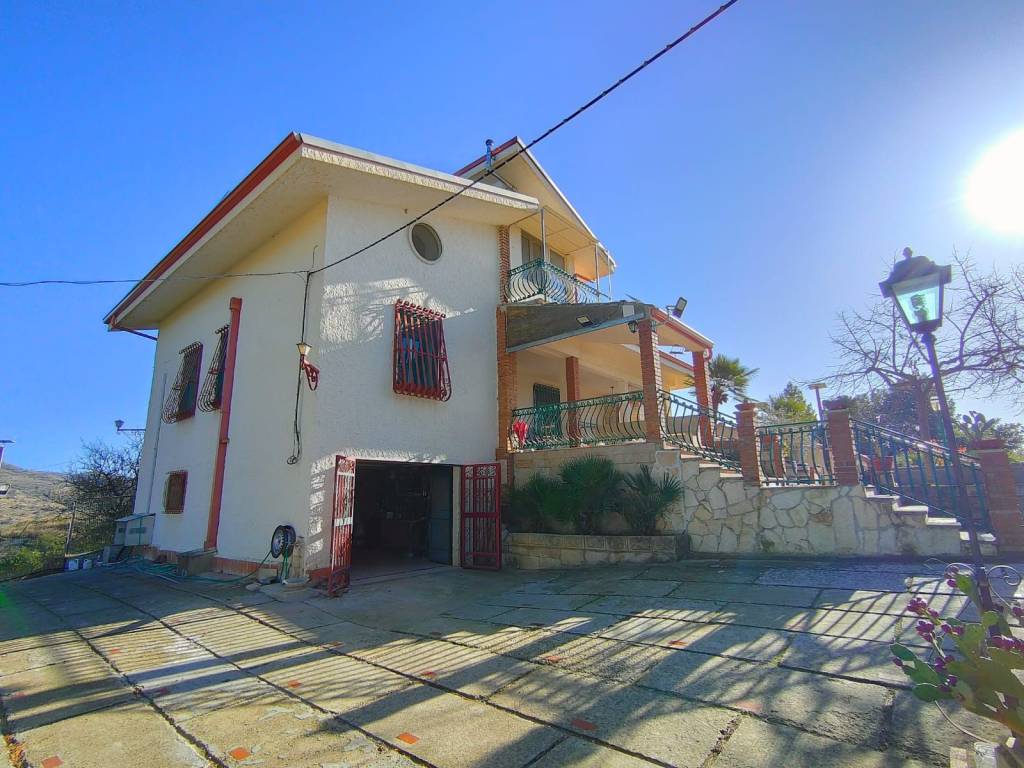 Villa a Chiaramonte gulfi in Contrada Piano dell'Acqua - Foto 3