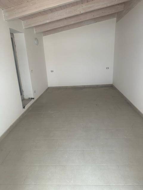 Attico / mansarda a San nicola la strada - Foto 4