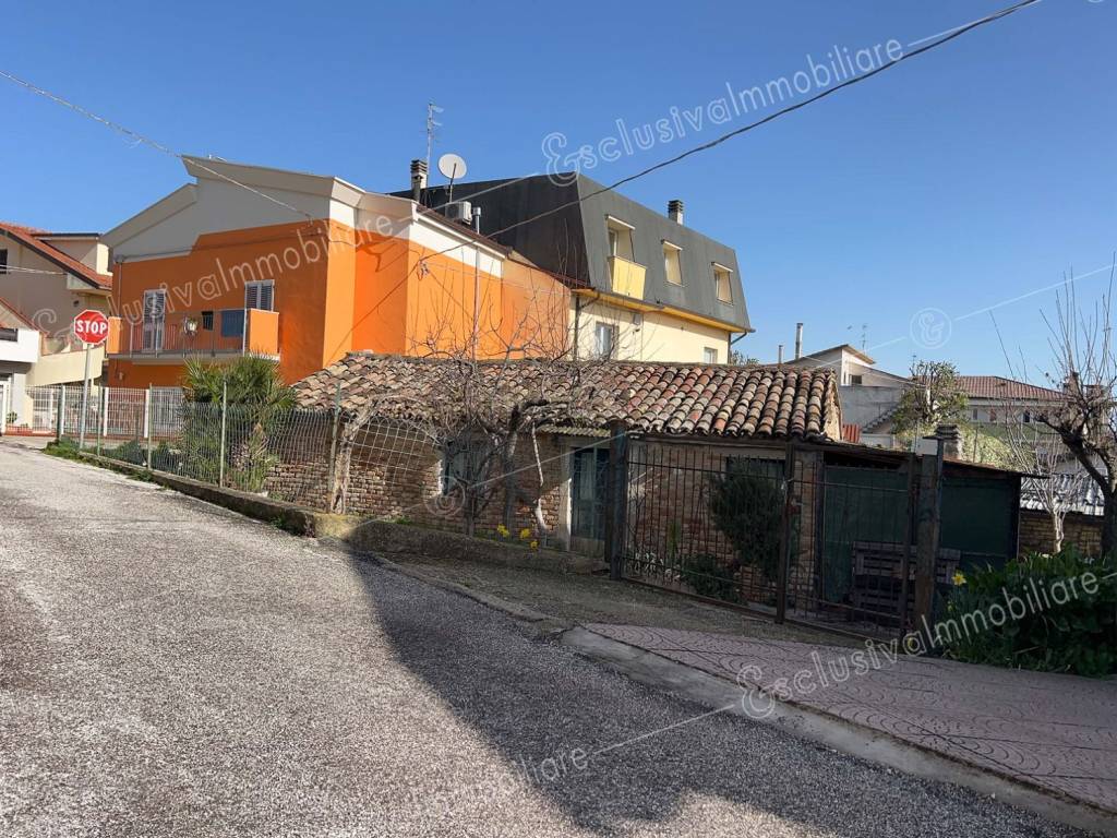 Villa a Castelfidardo in Via G. Rossini, 2C - Foto 2