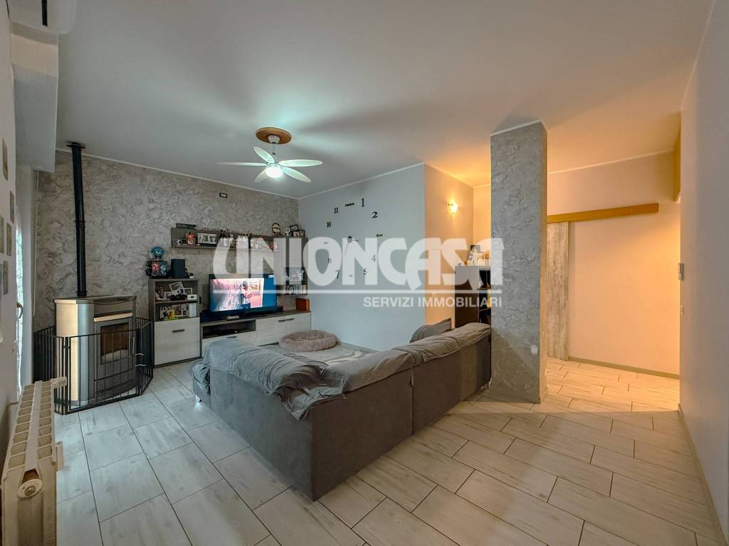 Appartamento a Lomazzo in Via Alessandro Manzoni - Foto 5