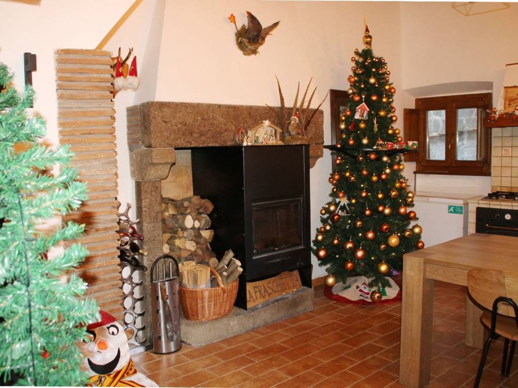 Casa indipendente a Viterbo in Via Schizzaloca, 66 - Foto 2