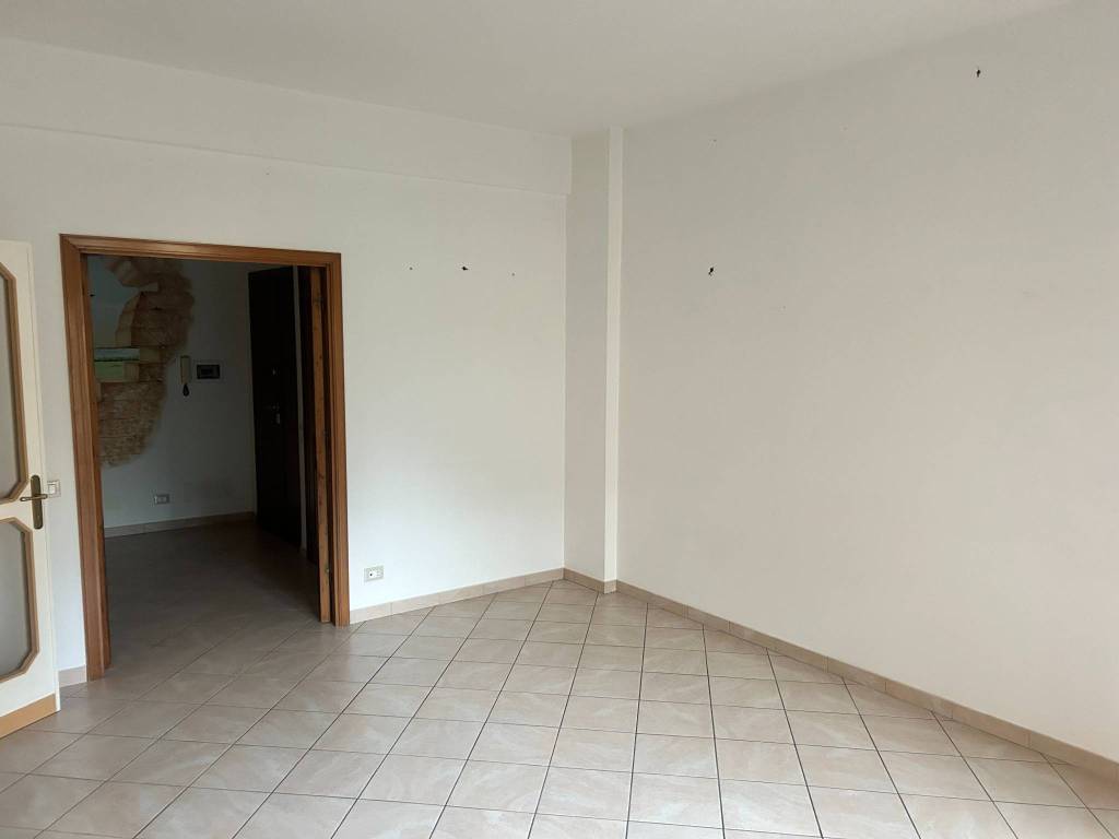 Appartamento a Grottaferrata in Viale 1 Maggio - Foto 5