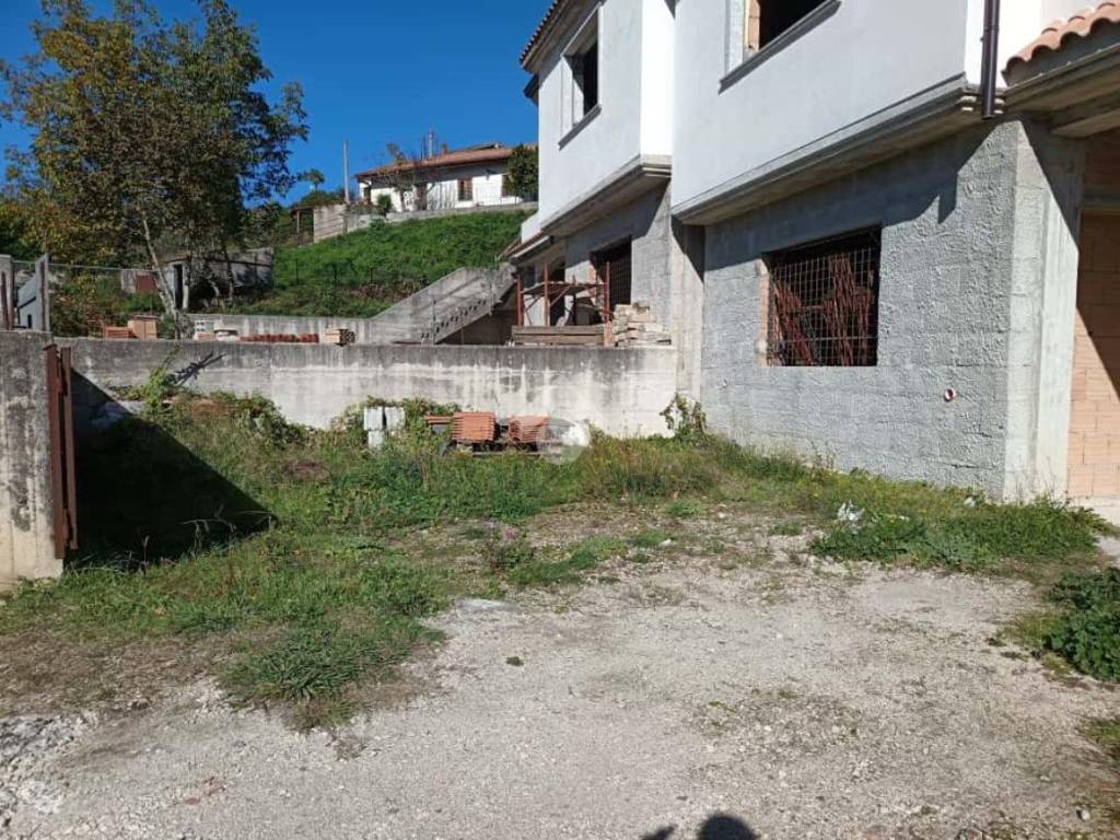 Villetta a schiera a Santa lucia di serino in Via fra giulio chiarella - Foto 4