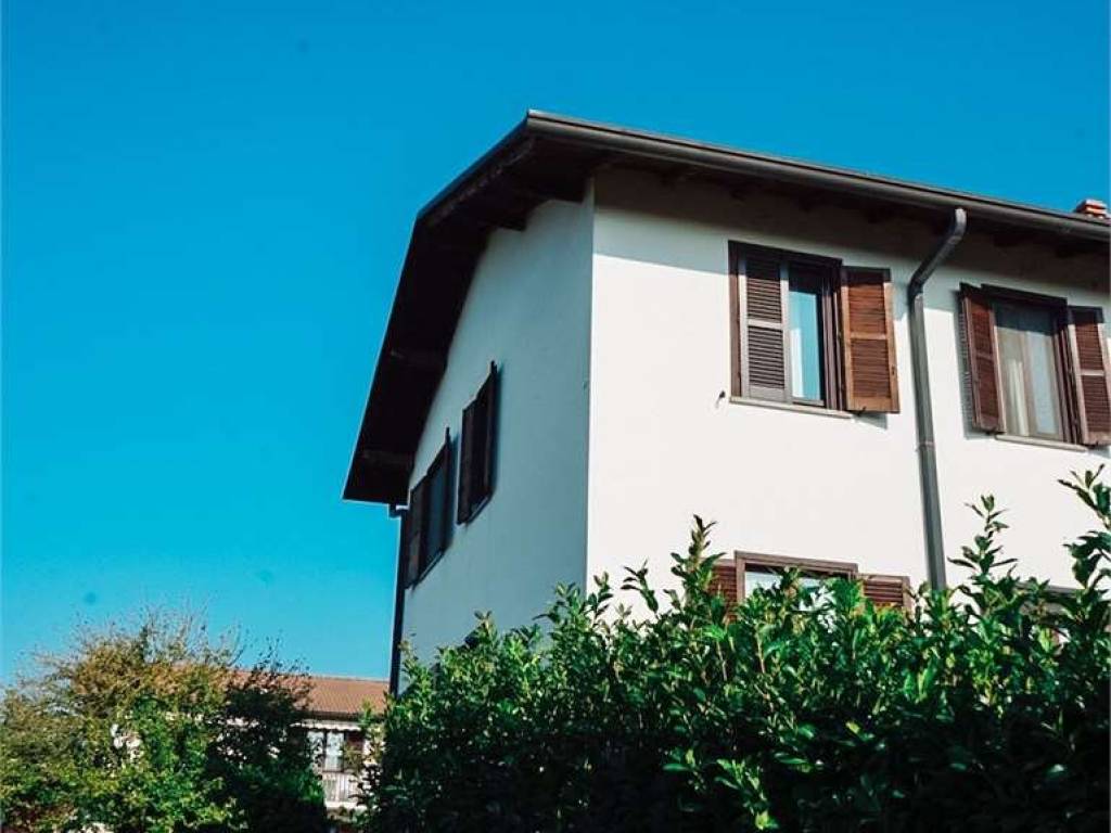 Appartamento a Sesto calende in Via Sempione, 35 - Foto 4